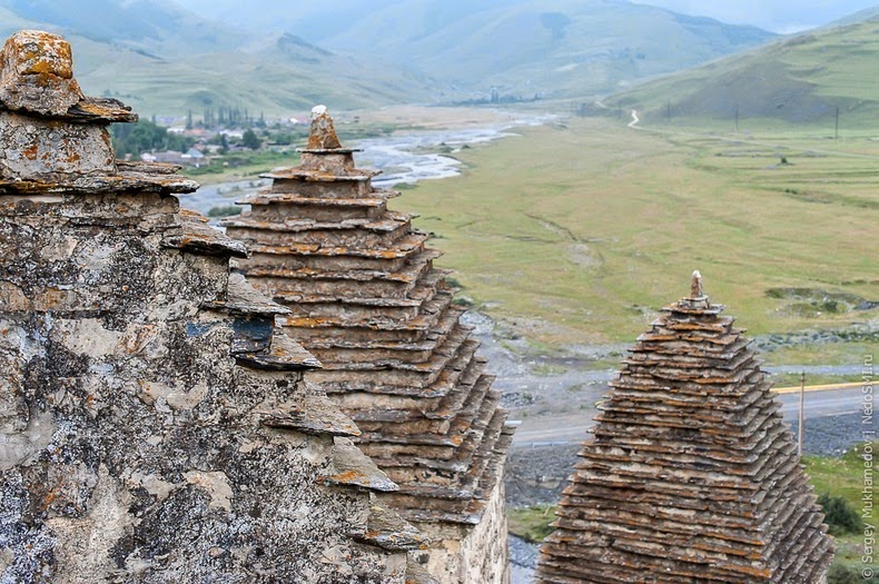 «Город мёртвых» в горах Северной Осетии
