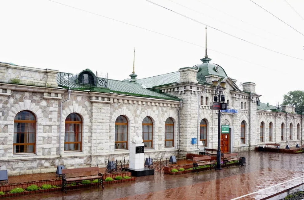 Самые красивые вокзалы России