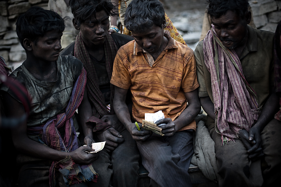 Для одних золото, для других – смерть: угольные пожары в Джаре, Индия