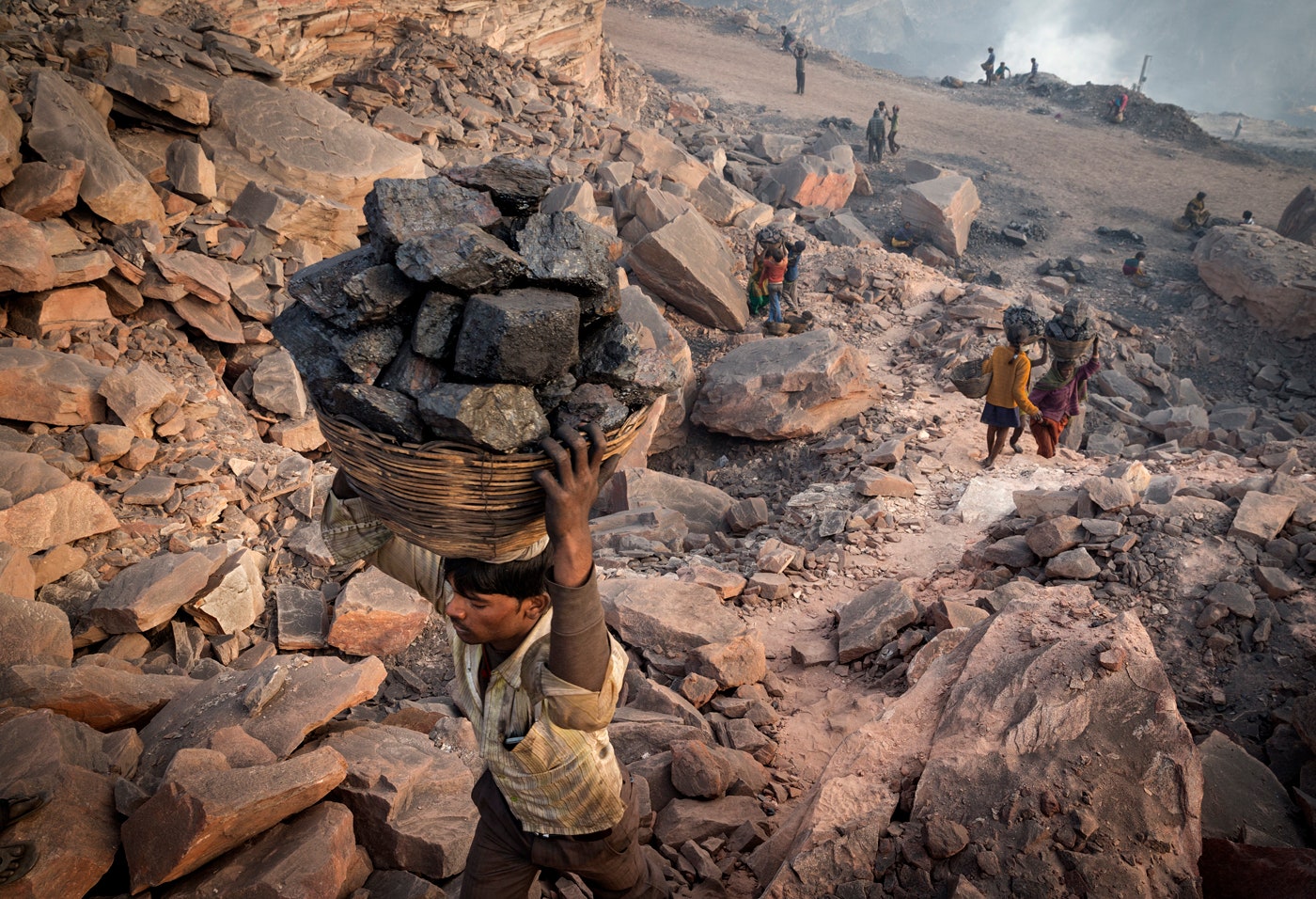 Для одних золото, для других – смерть: угольные пожары в Джаре, Индия
