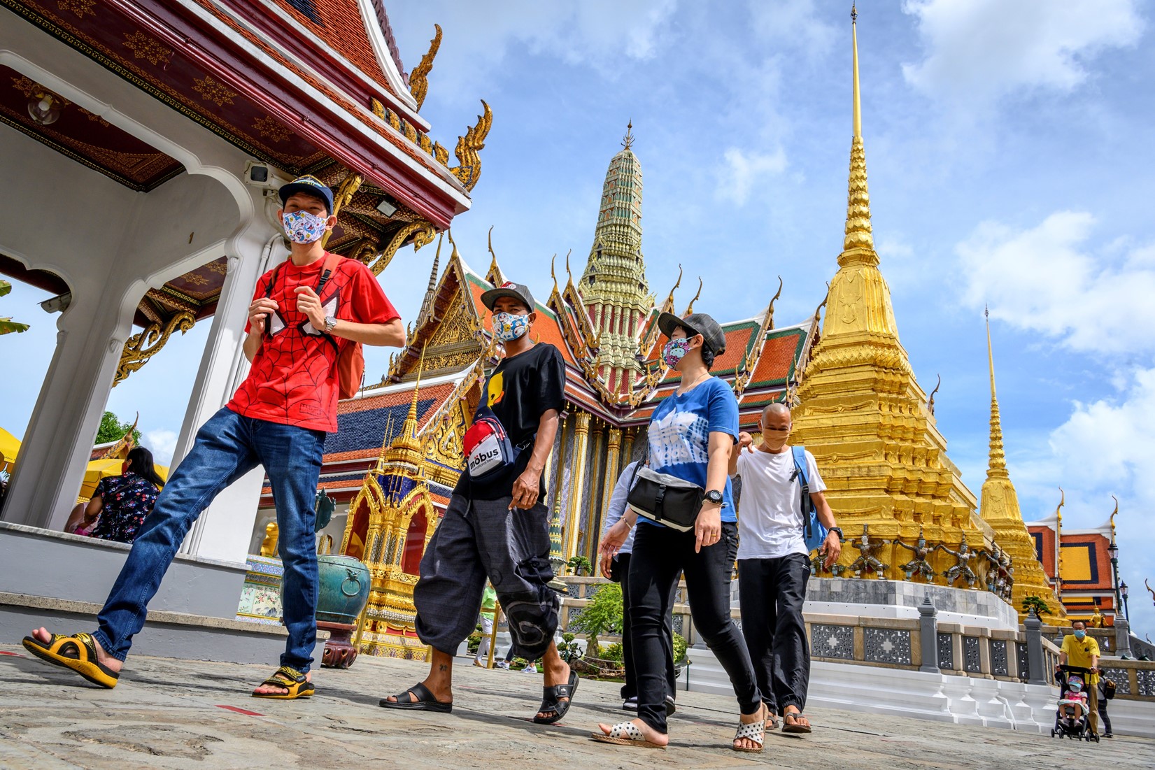 Таиланд смягчает антивирусные ограничения для въезжающих