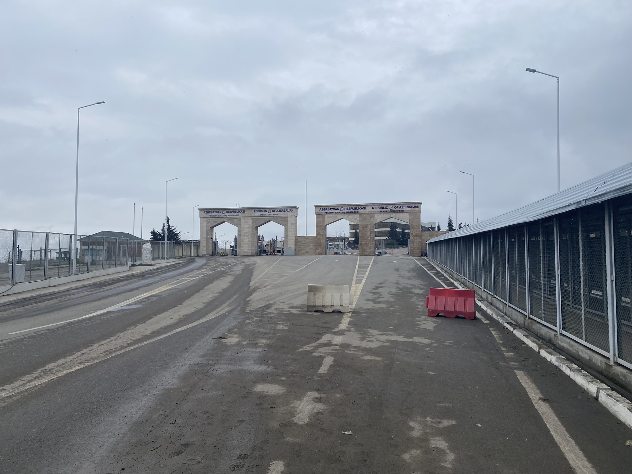 Граница России и Азербайджана: пешком через КПП Самур и Яраг-Казмаляр в Дагестане