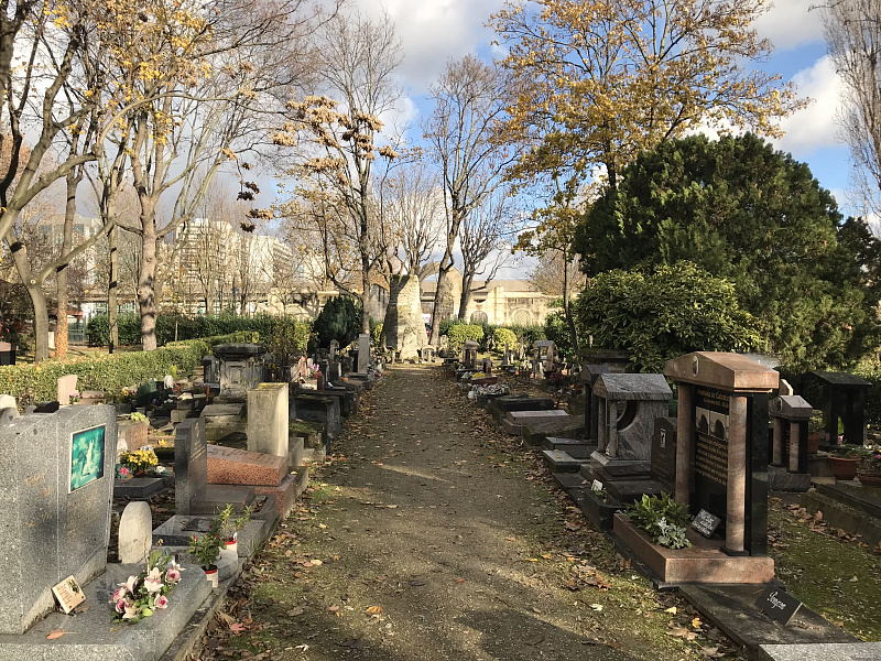 Кладбище домашних животных в Париже | Кладбище собак в Париже