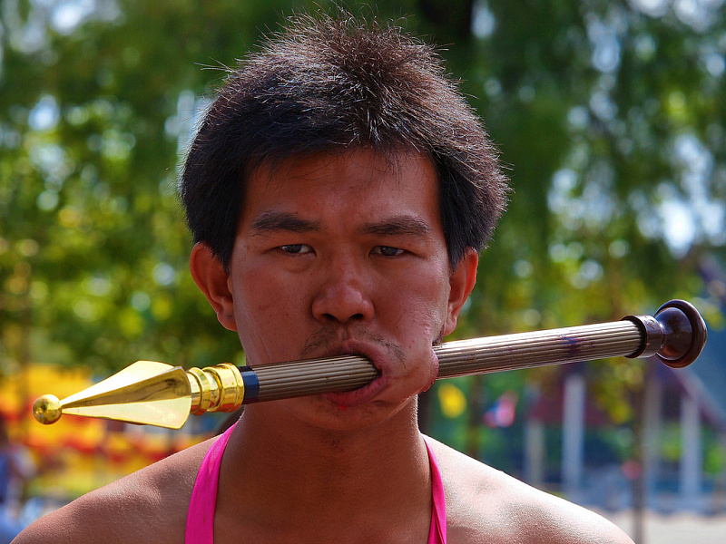 Шокирующая Азия: Фестиваль Вегетарианцев в Таиланде