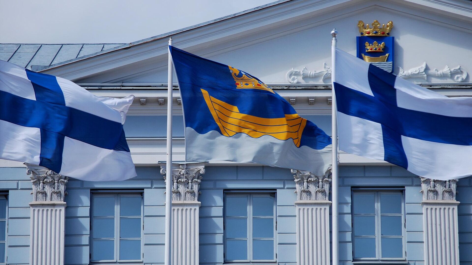Финляндия затрудняет процесс выдачи виз россиянам
