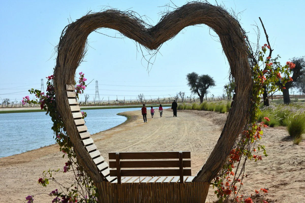Озеро любви в Дубае
